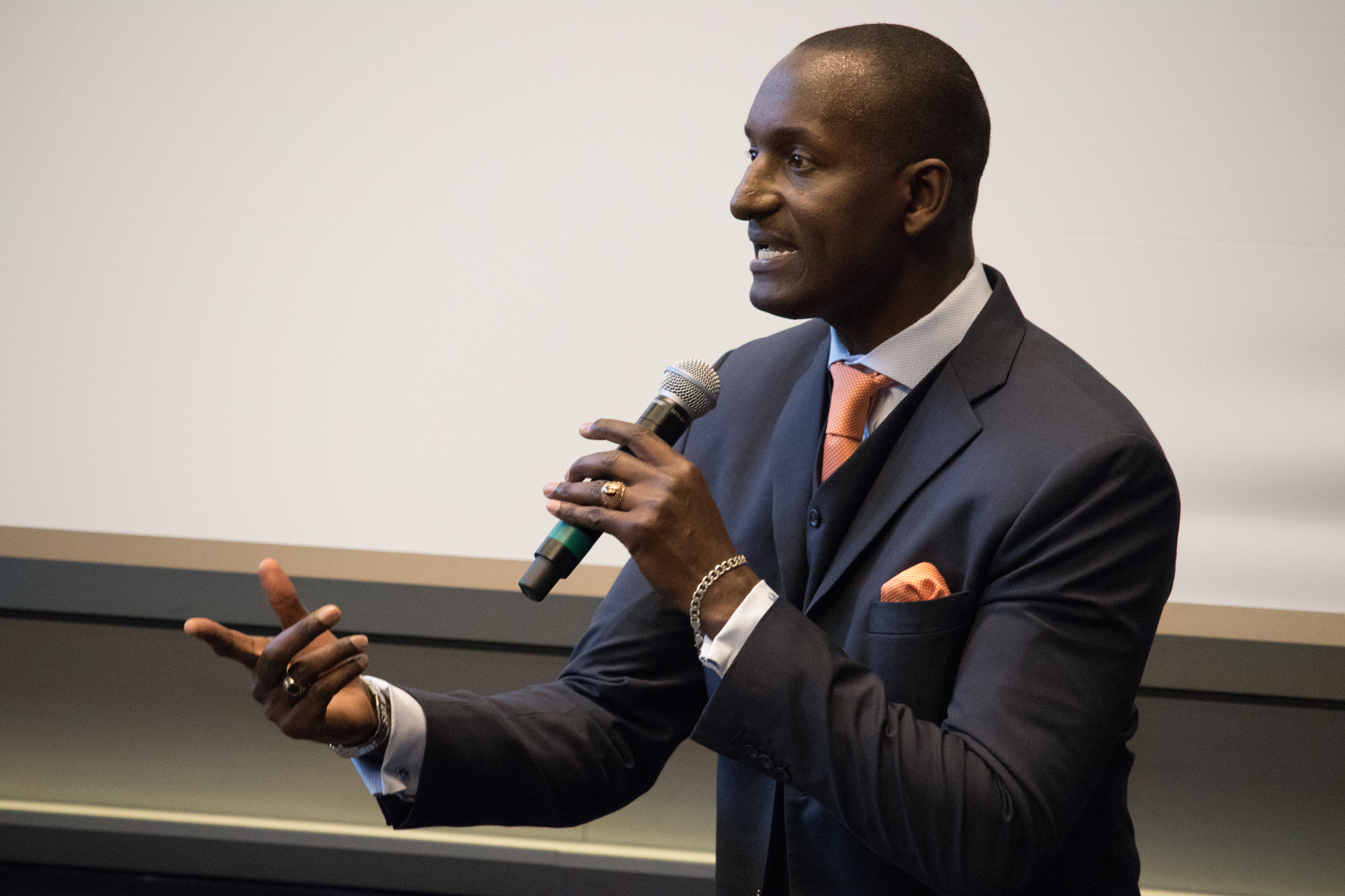 Dr.�Randal Pinkett